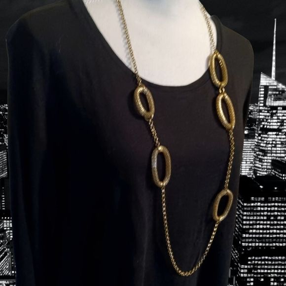 Trendy Long Gold Chain Link Necklace - Picture 3 of 6